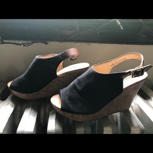 AE American Eagle wedge sandals, size 7.5